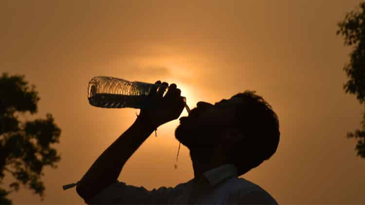5 Life-Saving Tips to Survive the Scorching Summer in Pakistan