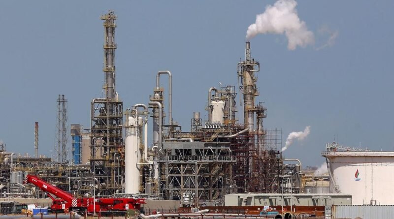 Pakistan Petroleum Industry Faces Imminent Collapse: Urgent Warning to Prime Minister Shehbaz Sharif