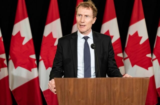 Canada Weighs Reducing Work Visas for Foreign Students Amid Rising Challenges