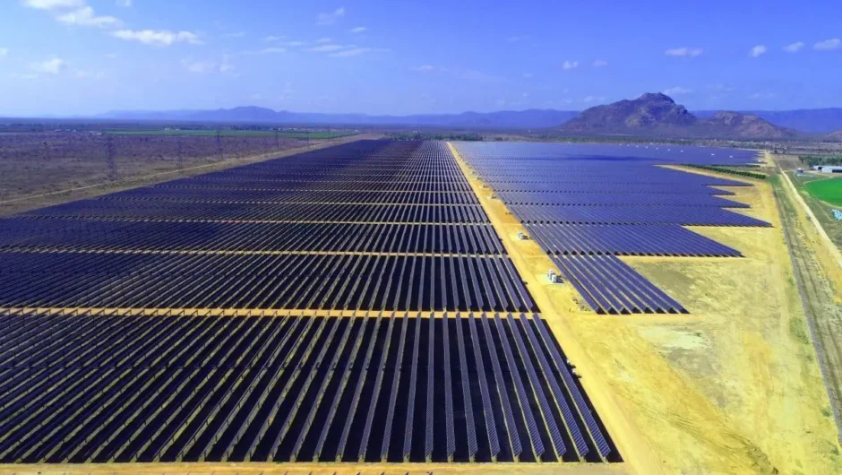 Australia Approves World’s Largest Solar and Battery Farm for Green Energy Export to 1 Singapore