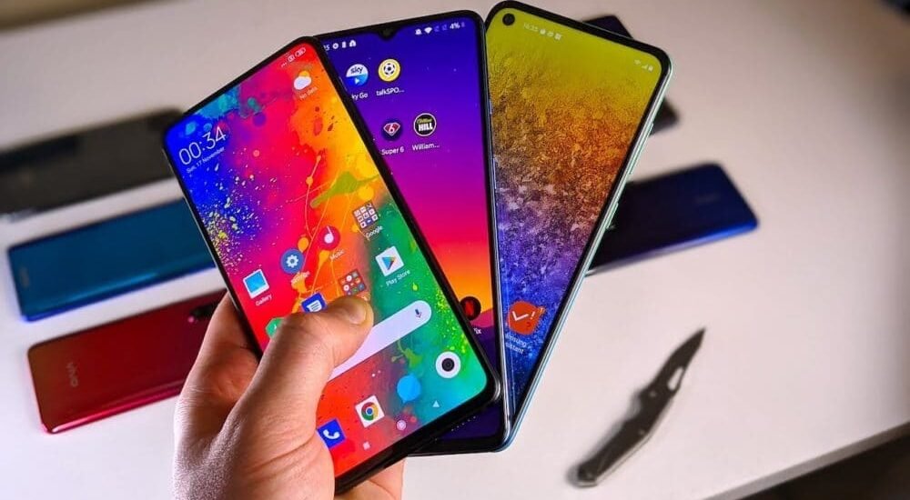 Pakistan Sees Sharp Decline in Mobile Phone Imports in July FY25