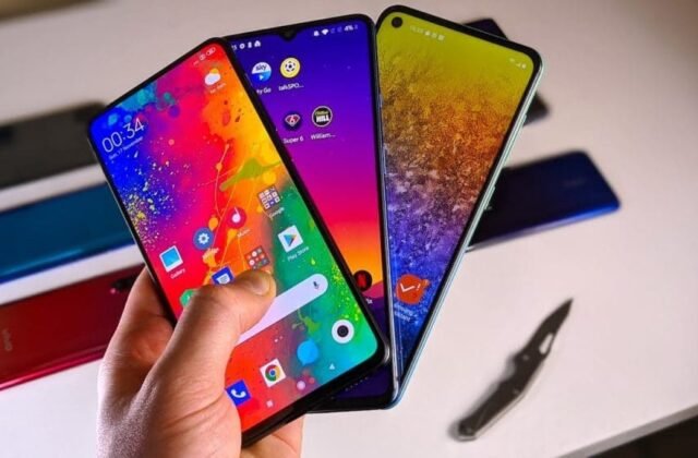 Pakistan Sees Sharp Decline in Mobile Phone Imports in July FY25