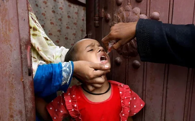 Poliovirus Detected in Lahore Sewage Samples, Raises Alarm for New Vaccination Drive 1