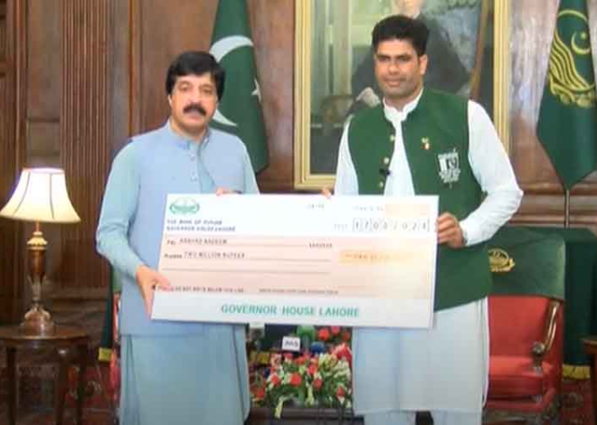 Punjab Governor Awards Arshad Nadeem Rs2 Million and Car for Olympic Triumph