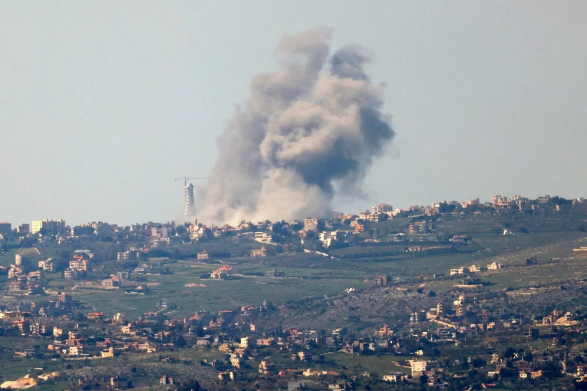 Families Flee Northern Lebanon as Israeli Bombardments Intensify