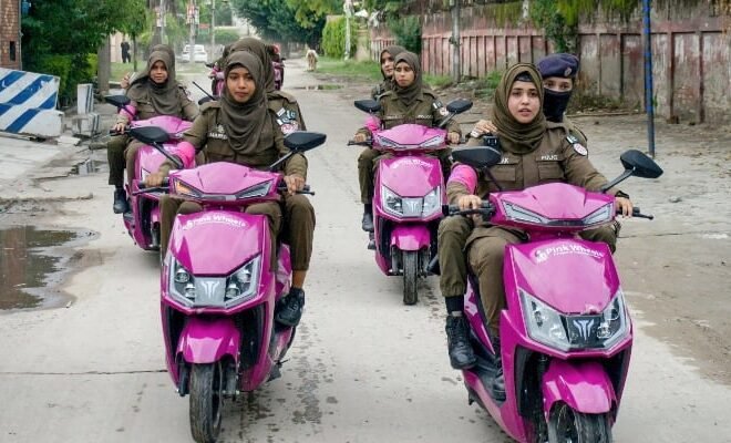 Women Ride Pakistan’s Economic Crisis into the Workplace