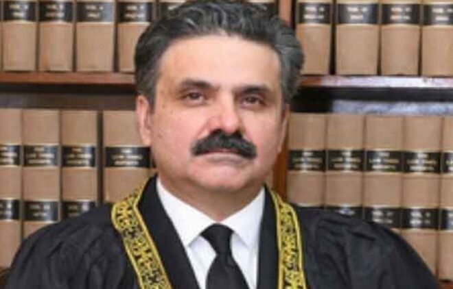 Justice Yahya Afridi Holds Meeting with CJP Qazi Faez Isa, Justice Shah