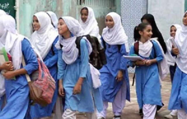 Lahore Announces New School Timings to Address Traffic Concerns