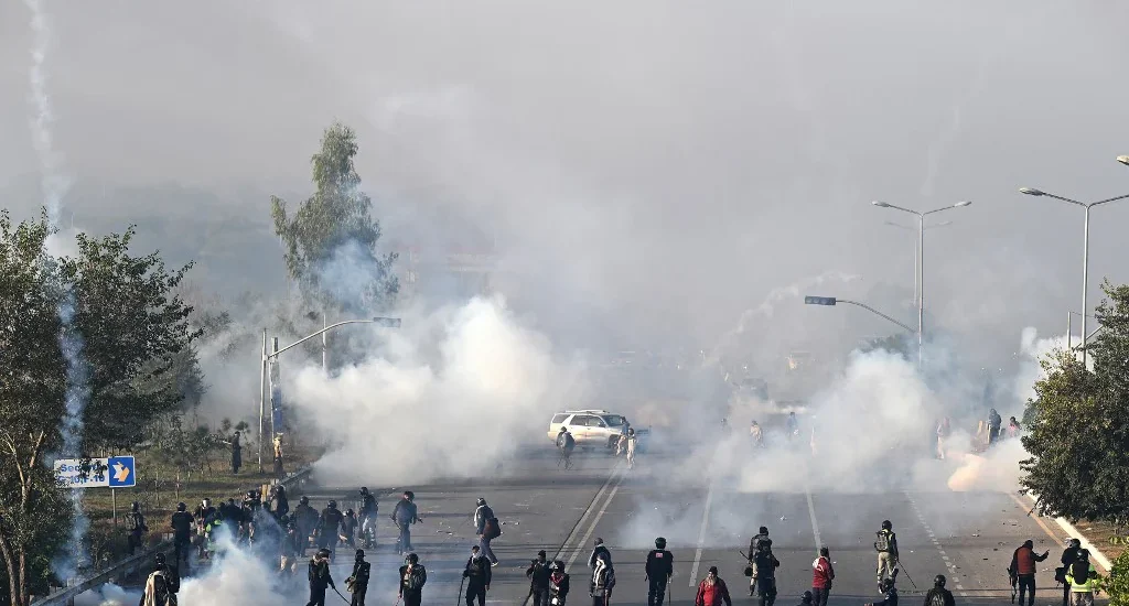 Government orders army to kill PTI protestors on-sight amid Islamabad unrest