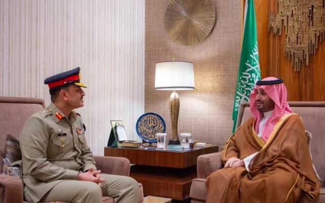 Pakistan’s Army Chief and Saudi Crown Prince Discuss Defence and Cooperation