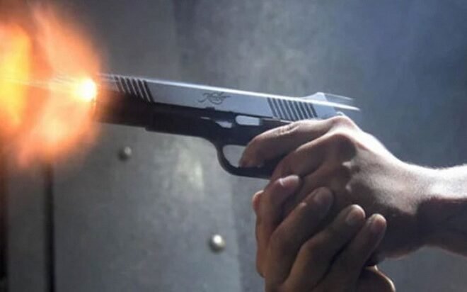 Guard Opens Fire, Injuring 2 Foreigners at Karachi Factory