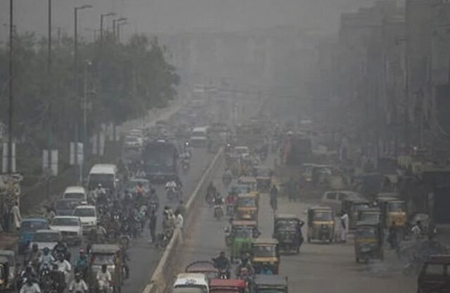 HEC Shuts Down Universities, Colleges Amid Severe Smog