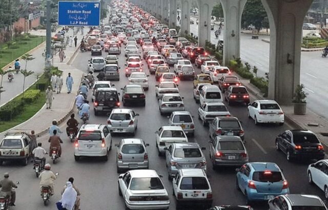 Lahore Police Share Traffic Updates Amid PTI Protests