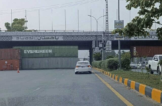 Pakistan Transport Council Criticizes Container Seizures Amid PTI Protests