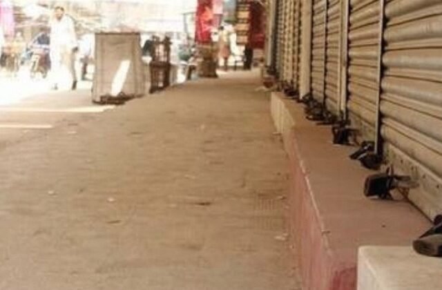 Punjab Markets Ordered to Close by 8 PM Amid Energy Crisis