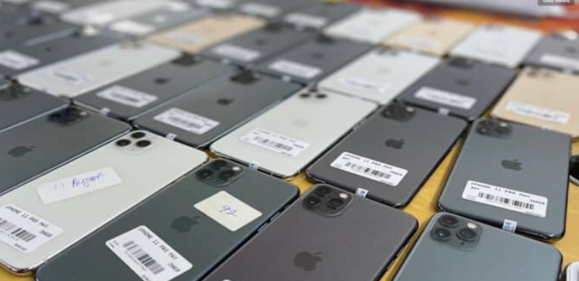 Brazen Robbery in Karachi: Trader Loses 35 iPhones