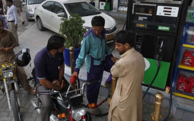 IMF Program Restricts Petroleum Price Relief in Pakistan