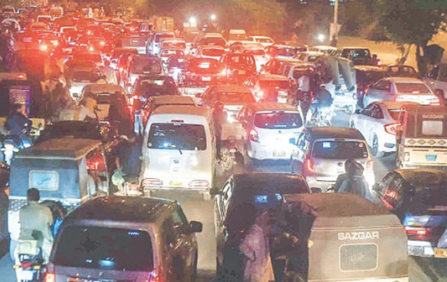 Karachi Traffic Struggles Amid Protest Blockades at Key Locations