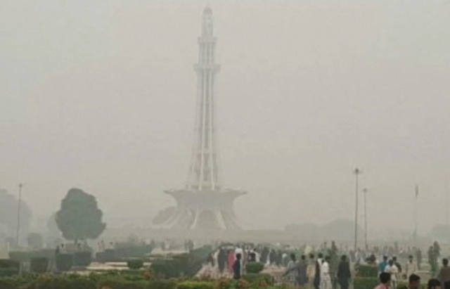 Lahore’s Air Quality Deteriorates Amid Rising Smog Levels