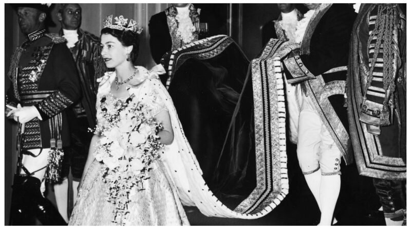 Why Queen Elizabeth used to wear coronation crown during bath time? King Charles reveals