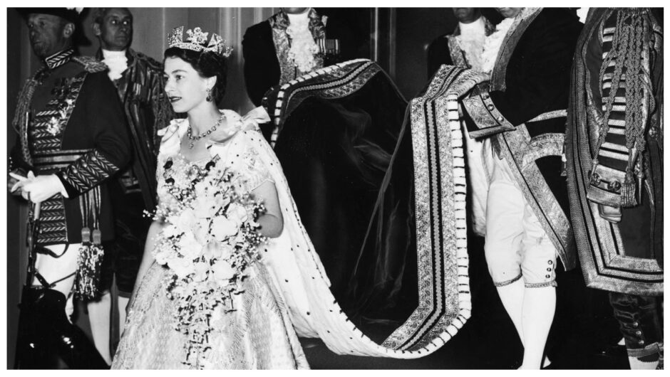 Why Queen Elizabeth used to wear coronation crown during bath time? King Charles reveals