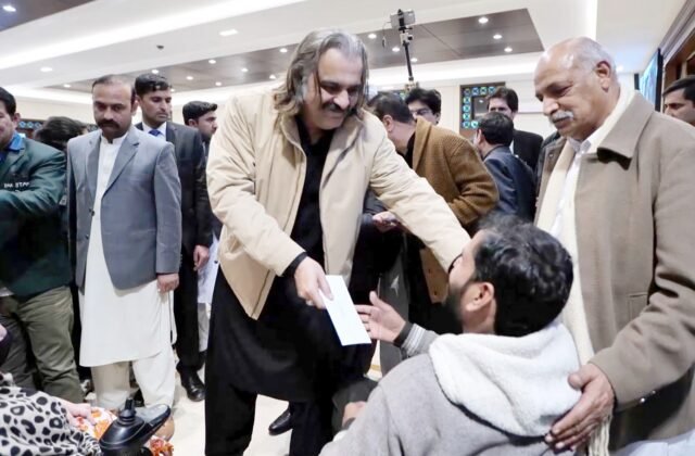 KP journalists' financial package