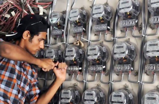 Power Division Defends Free Electricity for Employees of Distribution Companies