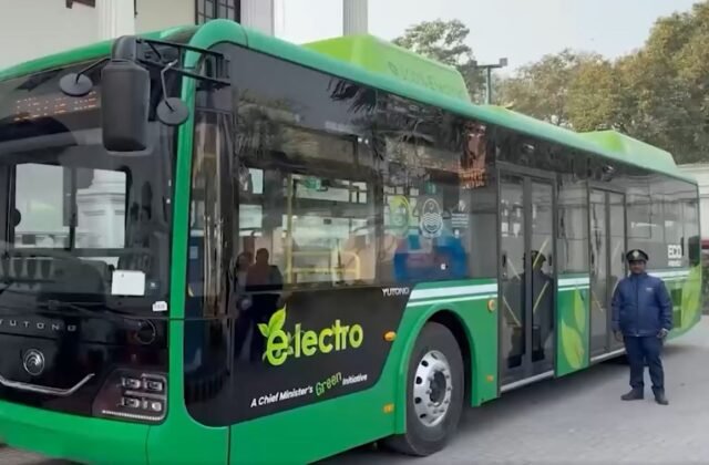 Electro bus Lahore route