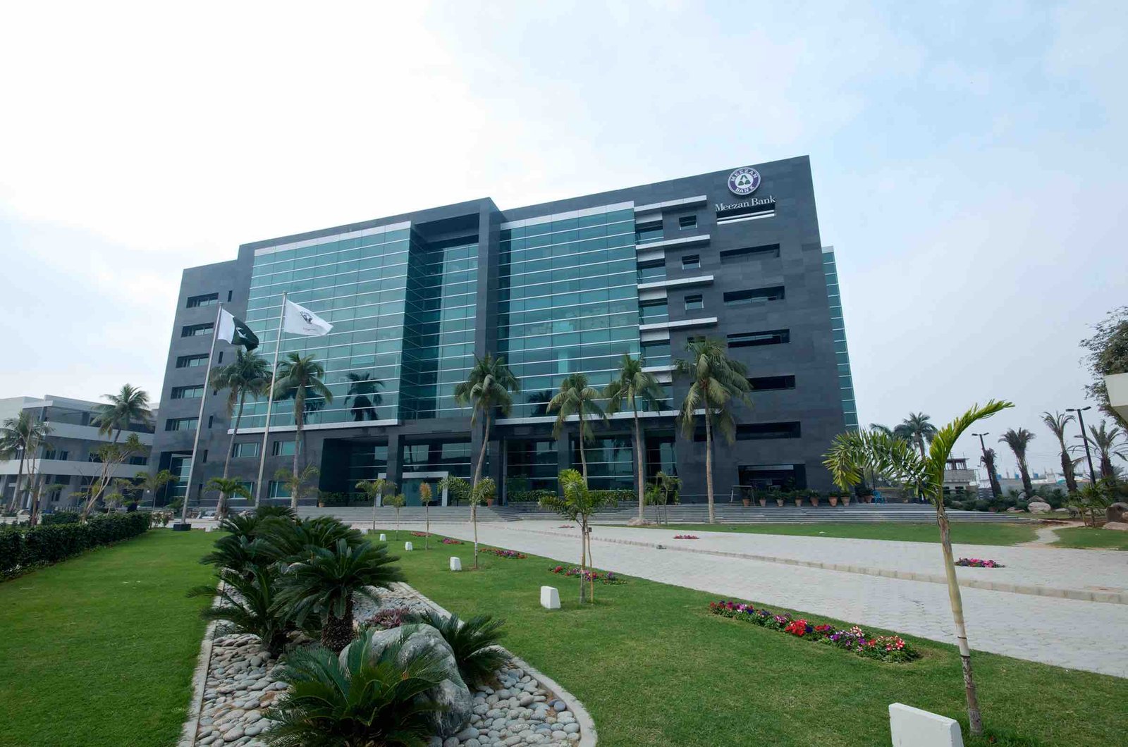 Meezan Bank Achieves Record-Breaking Profit in 2024