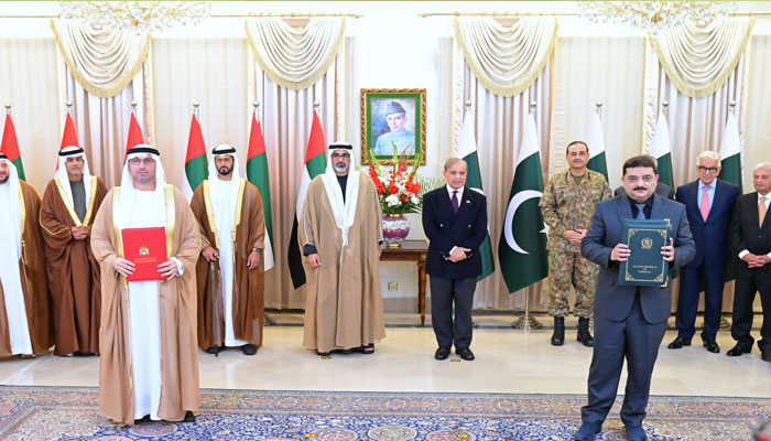 Pakistan, UAE Strengthen Ties with Five Key Economic Agreements