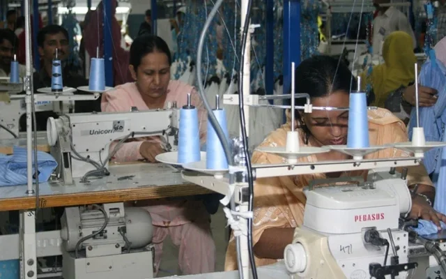 Gender pay gap in Pakistan among highest worldwide, says international labour body