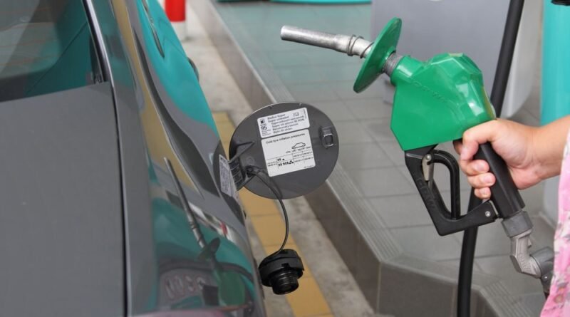 Govt Increases Petroleum Levy by Rs. 10 Per Liter to Meet IMF Conditions