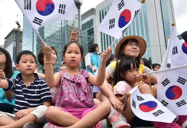 South Korea admits its crime to 'mass exporting' children for adoption
