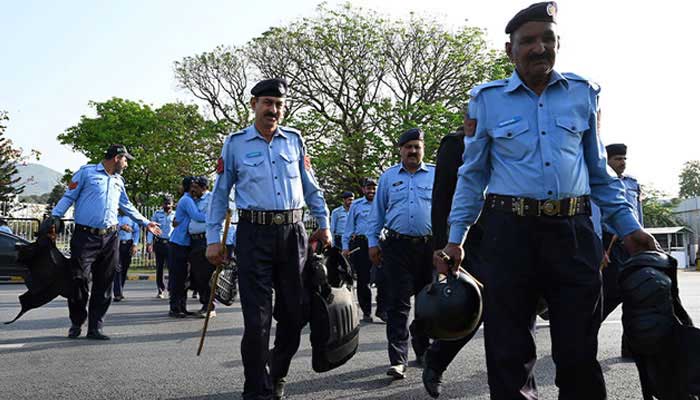 Two policemen held hostage by drug peddlers in Islamabad Recovered Exclusive