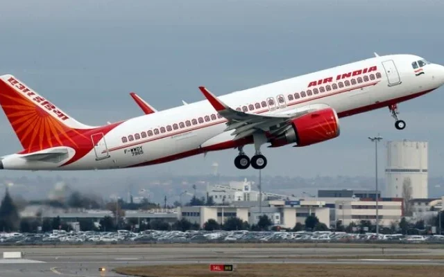 Indian Airlines Face Operational Challenges as Pakistan Closes Airspace