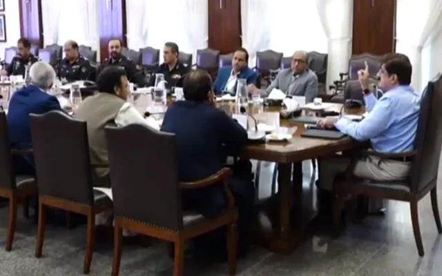 Karachi Takes Bold Steps for Road Safety: Heavy Vehicles Capped at 30 km/hr and Mandatory Drug Tests for Drivers
