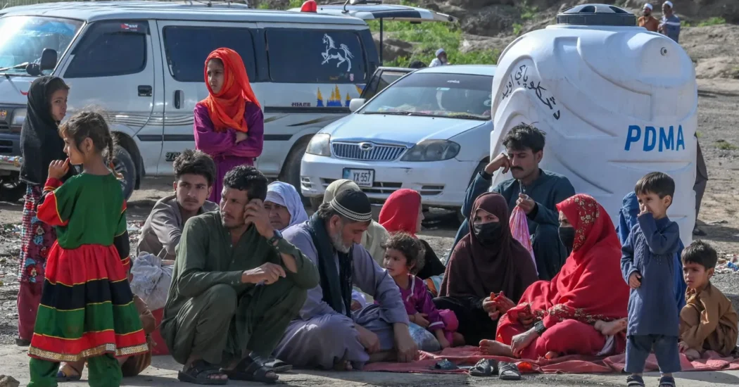 Over 19,500 Afghans deported from Pakistan this month