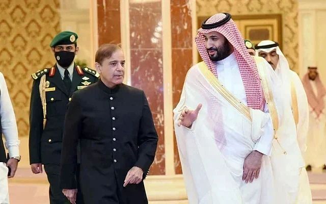Pakistan PM, MBS Involvement Only Solution to Hajj Quota Issue, Say Officials