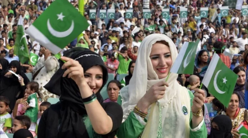 Pakistan Emerges Among World’s Happiest Nations, Leaving India Far Behind