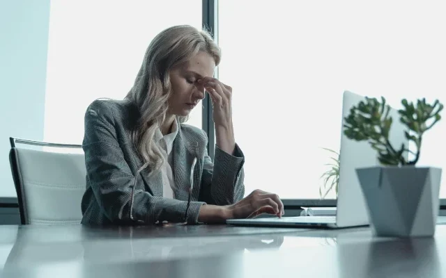 Woman Fired for Leaving Work One Minute Early in China Wins Unfair Dismissal Case