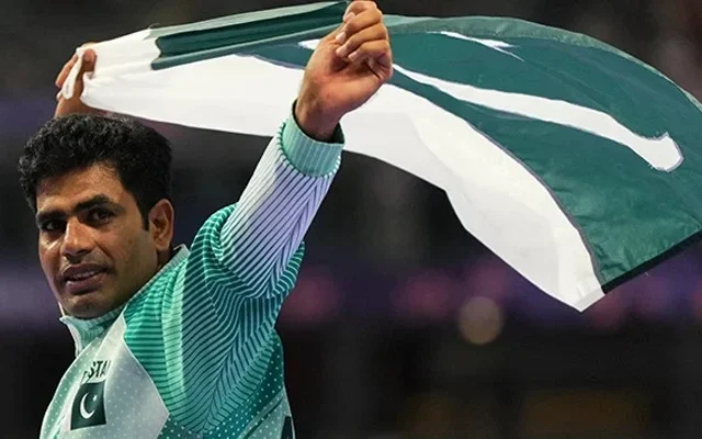 Arshad Shines Early as Pakistan Duo Reach Javelin Final