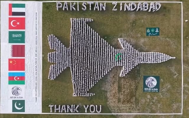 Spectacular Human Formation of J-10C Jet Pays Tribute to PAF, Allies