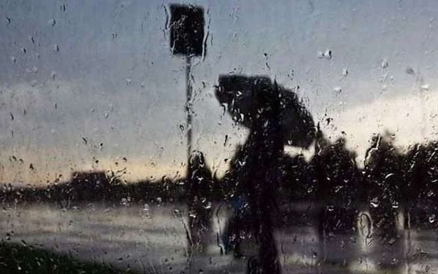 Strong Winds, Thunderstorm Rain Expected in Parts of Karachi: PMD