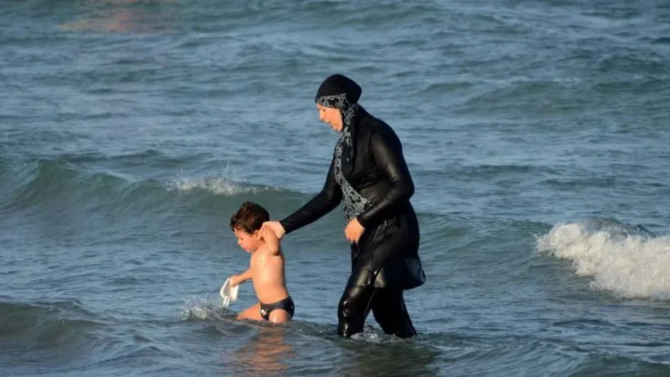 Syria Makes Burkinis at Beaches Mandatory, No Indecent Clothes Allowed