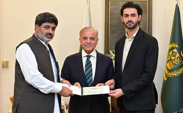 Prime Minister Shehbaz Sharif Delivers Promised Cheque to MMA Fighter Shahzaib Rind