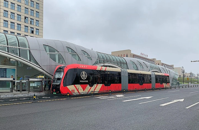 Lahore Welcomes Pakistan’s First Solar-Powered, Trackless Metro System
