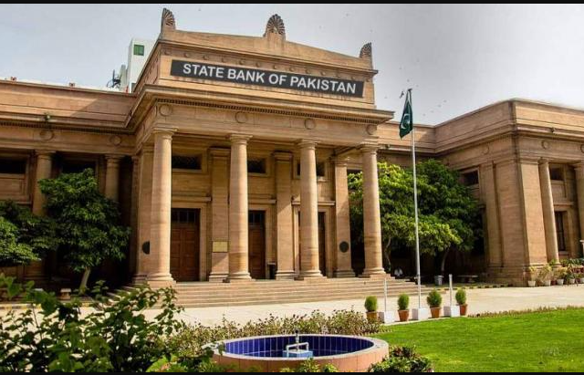 SBP Announces Saturday Bank Openings to Facilitate Hajj 2026 Applications