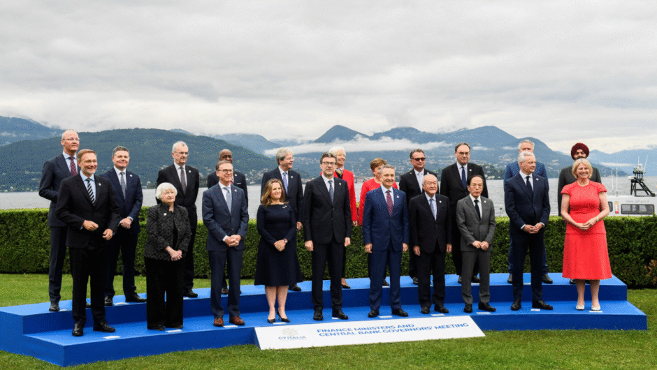 G7 Finance Ministers Weigh New Sanctions and Tariffs to Pressure Russia