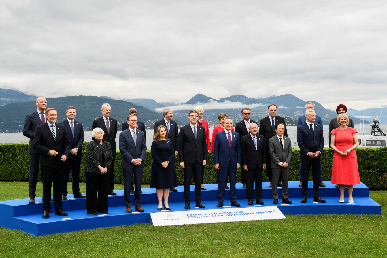 G7 Finance Ministers Weigh New Sanctions and Tariffs to Pressure Russia