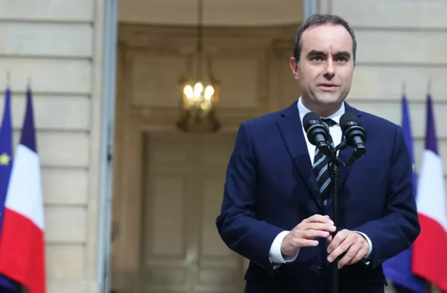 France Faces Political Turmoil as Prime Minister Sébastien Lecornu Resigns After 14 Hours in Office